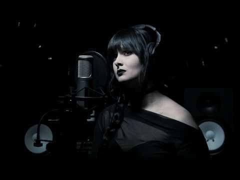 Lolah - Everybody's an Expert